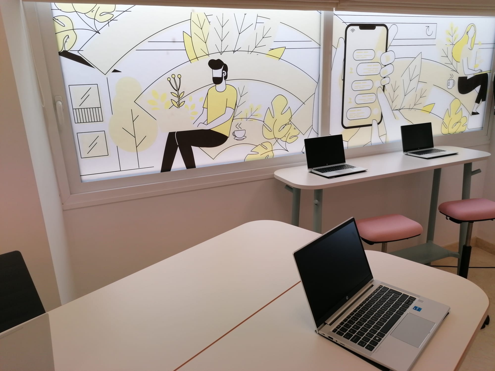 Nómada digital en un Punto Vuela